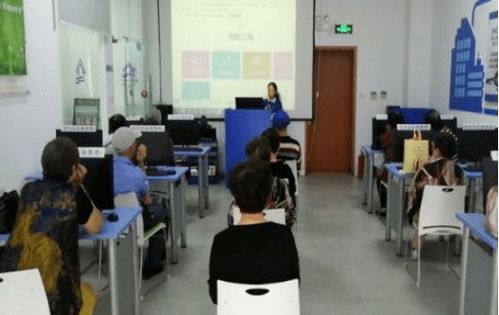 家門口的旅游咨詢服務(wù)來啦 一站式解決您的吃住行游購(gòu)?qiáng)? class=